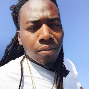 Meet your Posher, Dee